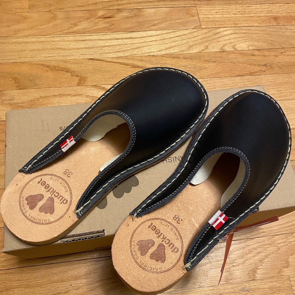 Duckfeet Blavand clogs -  NWT